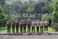Keterangan foto : Kepala Kepolisian Daerah Metro Jaya, Irjen Karyoto mengunjungi Kepala Kejaksaan Tinggi DKI Jakarta, Dr. Reda Manthovani di Kantor Kejaksaan Tinggi DKI Jakarta pada Selasa (2/5/2023)