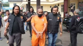 Keterangan foto : Polres Lebak saat konferensi pers terkait kasus pengeroyokan di Sajira, Kamis (4/5/2023)