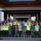 Keterangan foto : Kapolda Banten Irjen Pol Prof. Dr. Rudy Heriyanto bersama Danrem 064/Maulana Yusuf Brigjen TNI Tatang Subarna menggelar patroli dalam rangka Guyub TNI-Polri untuk menyambangi Polsek dan Koramil, Kamis (04/05)