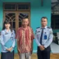 Keterangan foto : Petugas Pemasyarakatan Bapas Subang saat wawancara Klien, Senin (8/5/2023)