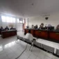 Keterangan foto : Tim Jaksa Penuntut Umum Kejaksaan Negeri Kabupaten Bandung atau Tim JPU Kejari Kabupaten Bandung menuntut Achmad Majudin Syam Pradipta, S.E/ACM M. Syam Pradipta S. S.E Bin Cucu Ahmad dituntut Pidana Penjara selama 5 dan tahun 6 bulan, Rabu (10/5/2023)