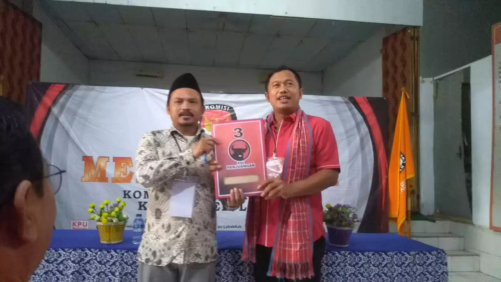 DPC PDIP Resmi Daftarkan Bacaleg Ke KPU Lebak, Simak Selengkapnya I Teras Media