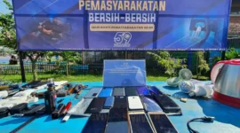 Lapas Banceuy Meminimalisir Barang Yang ada Di kamar hunian Lapas Dengan laksanakan Razia Warga binaan Pemasyarakatan, (Senin, 15/5/2023) 