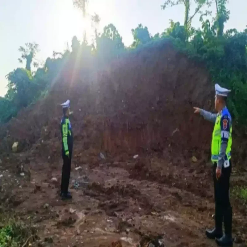 Foto : Jajaran Polres Lebak Cek Lokasi Galian