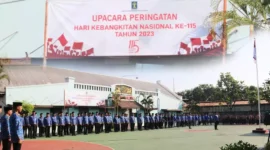 Lapas Cirebon laksanakan upacara hari kebangkitan nasional yang dipimpin langsung oleh Kalapas Cirebon dan diikuti oleh seluruh pegawai, serta perwakilan warga binaan, (Senin, 22/5/2023) 