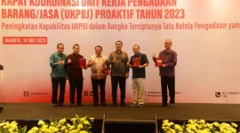 Kementerian Hukum dan Hak Asasi Manusia (Kemenkumham) menerima penghargaan atas pencapaian prestasi Terbaik Ke 2,(Rabu, 24/5/2023) 
