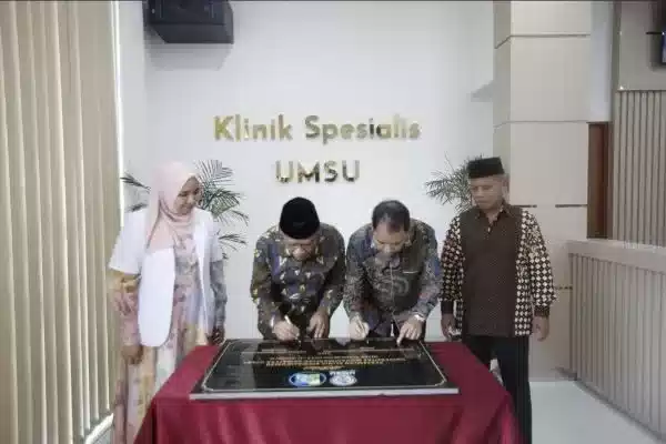 Ketum PP Muhammadiyah Resmikan Klinik Spesialis FK UMSU I Teras Media