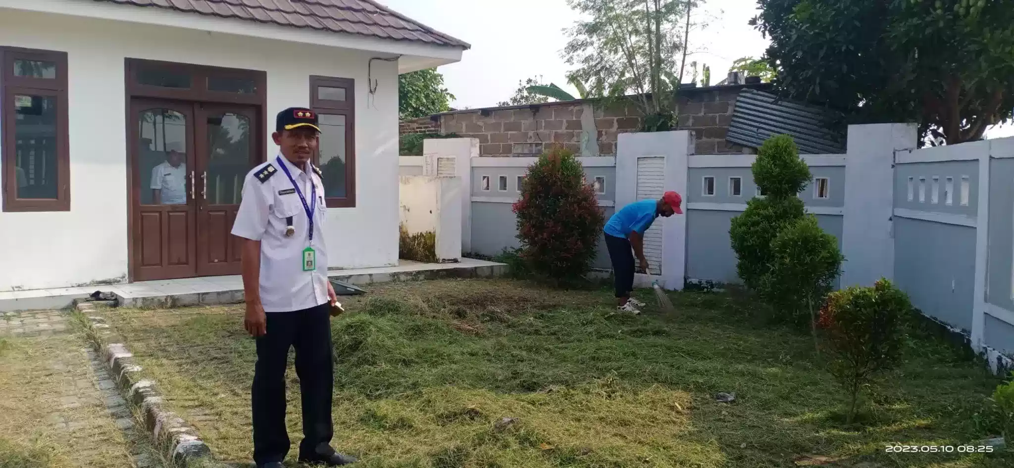 Tak Kunjung Direalisasi, Lurah Suyatno Berharap Halaman Kantor Kelurahan Pakuhaji Di Betonisasi Tahun Ini I Teras Media