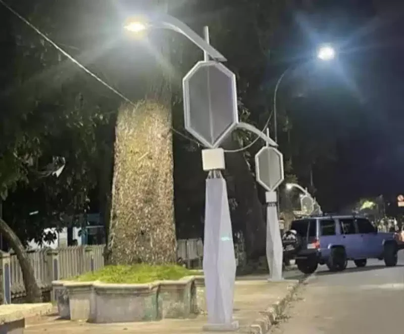 Wali Kota Medan, Bobby Nasution menegaskan proyek lampu jalan yang akrab disebut lampu “pocong” di 2022 total senilai Rp25,7 miliar dianggap sebagai proyek gagal, (Rabu, 10/5/2023) 