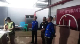 Keterangan foto : Kepala Rutan Kelas I Depok, Andi Gunawan saat mempromosikan produk dari wargan binaan ke awak media, Senin (22/5/2023)