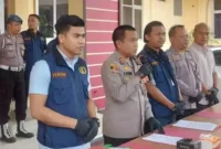 Kapolres Lebak, AKBP Wiwin Setiawan saat konferensi pers, Senin (15/5/2023)