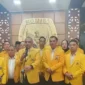 Keterangan Foto: Dipimpin A.Zaki Iskandar (Bang Zaki-red) Ketua DPD Partai Golkar DKI Jakarta telah mendaftarkan 106 Bacaleg DPRD DKI Jakarta ke KPUD DKI Jakarta. Minggu (14/5).