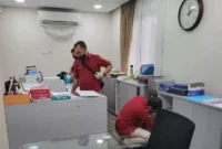 Foto: Tim Penyidik Kejagung RI Geledah Rumah Dinas dan Kantor Menkominfo Jhonny plate