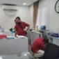 Foto: Tim Penyidik Kejagung RI Geledah Rumah Dinas dan Kantor Menkominfo Jhonny plate