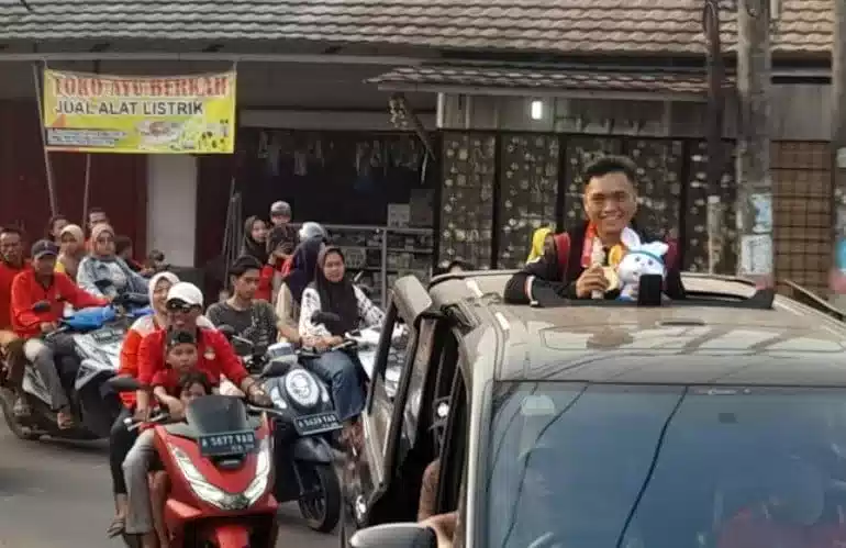 Balik ke Kediamannya, Atlet Peraih Medali Emas Disambut Meriah Oleh Masyarakat Rajeg Tangerang I Teras Media