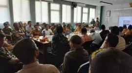 Foto : Rapat Teknis Persiapan Penertiban dan relokasi PKL di Sepatan. Senin (22/5).