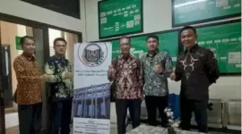 Keterangan foto : Plt) Bupati Muara Enim, Ahmad Usmarwi Kaffah terancam dievaluasi dari jabatanya, Minggu (7/5/2023)