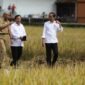 Keterangan Poto: Presiden Jokowi bersama Prabowo Subianto dan Ganjar Pranowo.