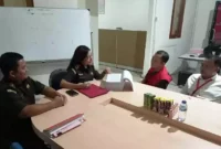 Foto : Kejati Banten Menyerahkan Tersangka Dan BB Tahap Ke 2 Perkara Tipikor Bank Himbara Cabang Tangerang