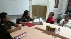 Foto : Kejati Banten Menyerahkan Tersangka Dan BB Tahap Ke 2 Perkara Tipikor Bank Himbara Cabang Tangerang