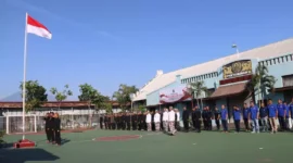 Lapas Cirebon menggelar upacara memperingati Hari Lahir Pancasila dengan tema “GOTONG ROYONG MEMBANGUN PERADABAN DAN PERTUMBUHAN GLOBAL”, (Kamis, 1/6/2023) 