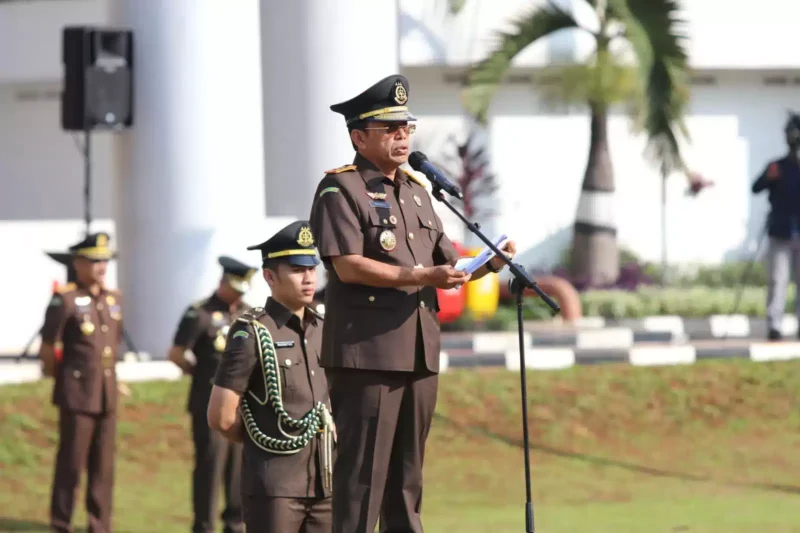 Keterangan foto : Wakil Jaksa Agung Dr. Sunarta mewakili Jaksa Agung membacakan sambutan Presiden Republik Indonesia pada Upacara Peringatan Hari Lahir Pancasila 1 Juni 1945 – 1 Juni 2023
