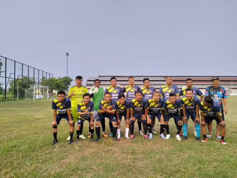 Foto: Tim Sepak Bola Kayu Trofeo 