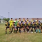 Foto: Tim Sepak Bola Kayu Trofeo 