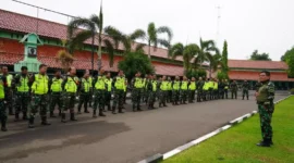 Keterangan foto : Komandan Korem (Danrem) 064/Maulana Yusuf, Brigjen TNI Tatang Subarna Berikan Arahan Di Kodim 0602/Serang, (Selasa, 6/6/2023) 