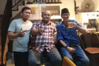 Keterangan foto : Aktivis dari Persaudaraan Liga Mahasiswa Nasional untuk Demokrasi (Persaudaraan LMND) Adi Sopianjar atau yang kerap disapa Adi Baba meluncurkan program tayangan YouTube Orkes Tv, Rabu (7/6/2023)