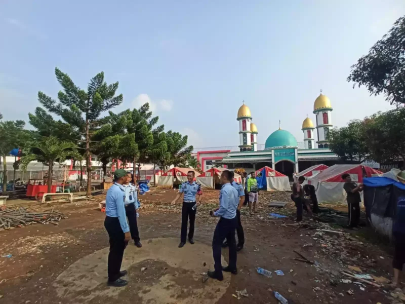 Keterangan foto : Tenda Hunian Warga Binaan Lapas Cianjur Dibongkar Setelah 7 Bulan Berdiri, (Selasa, 13/6/2023) 