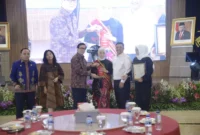 Keterangan Foto : Menteri Hukum dan HAM Yassona Laoly Berikan Apresiasi Pada Putri Ariani, (Selasa, 20/6/2023) 