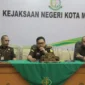 Keterangan foto : sebelah kiri Kasubagbin tengah Kasi intel Kejaksaan Negeri Kota Malang, (Kamis, 22/6/2023) 
