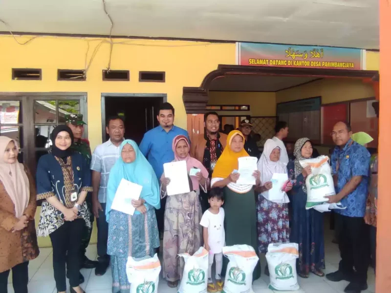 Keterangan foto : Perum BULOG Kantor Cabang Lebak dan Pandeglang telah menyelesaikan penugasan dari Pemerintah melalui Badan Pangan Nasional (Bapanas) untuk menyalurkan beras Cadangan Pangan Pemerintah (CPP), Rabu (28/6/2023)
