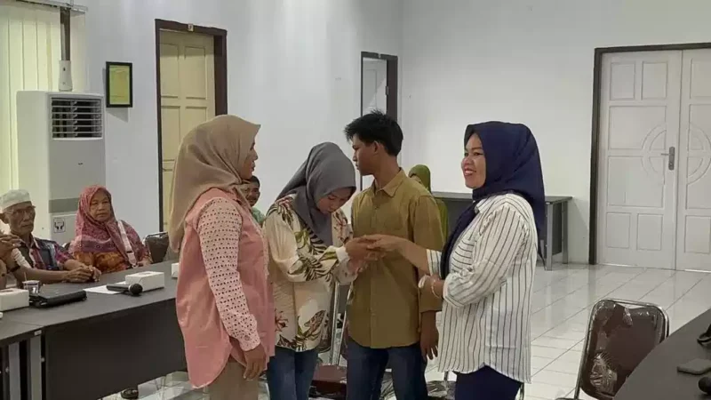 Keterangan foto : penghentian penuntutan sebuah perkara pidana umum melalui penerapan Keadilan Restoratif atau Restoratif Justice (RJ) yang diajukan Kejaksaan Negeri (Kejari) Sarolangun, Selasa (27/6/2023)