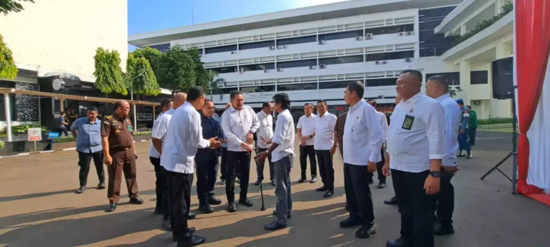 Keterangan foto : Jaksa Agung Burhanuddin pada acara penyerahan hewan qurban yang berlangsung di halaman gedung utama Kejaksaan Agung (Kejagung), Jakarta, Selasa (27/06/2023).
