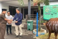 Keterangan foto : Kejaksaan Negeri Kota Malang Serahkan Hewan Qurban Pada PKH, (Rabu, 28/6/2023)