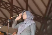 Keterangan foto : Bupati Pandeglang Irna Narulita mengapresiasi kinerja jajaran Polres Pandeglang yang berhasil menggalkan kasus curanmor, Jumat (2/6/2023)