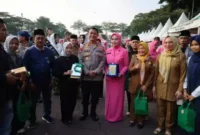 Keterangan foto : Kapolda Banten Irjen Pol Prof. Dr. Rudy Heriyanto didampingi Ketua Bhayangkari Daerah Banten Ny. Wie Rudy Heriyanto beserta Seluruh Pejabat Utama Polda Banten, Senin (26/6/2023)