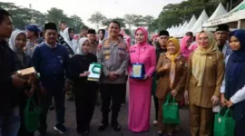 Keterangan foto : Kapolda Banten Irjen Pol Prof. Dr. Rudy Heriyanto didampingi Ketua Bhayangkari Daerah Banten Ny. Wie Rudy Heriyanto beserta Seluruh Pejabat Utama Polda Banten, Senin (26/6/2023)