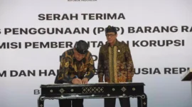 Keterangan Foto : Penyerahan Aset Ke Menteri Hukum dan HAM Yassona Laoly dari KPK, (Rabu, 12/7/2023) 