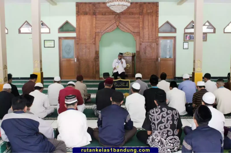 Keterangan foto : Foto didalam mesjid rutan kelas I bandung, (Selasa, 4/7/2023) 