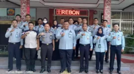 Keterangan foto : Kepala Kantor Wilayah Kementerian Hukum dan HAM R. Andika Dwi Prasetya Lakukan Kunjungan Kerja di Bapas Cirebon, (Selasa, 4/7/2023) 