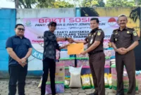 Keterangan foto : Kepala Kejaksaan Negeri Kota Malang Edy Winarko melalui Kasi Intelijen Eko Budisusanto menyampaikan bahwa dalam rangka memperingati Hari Bhakti Adhyaksa ke-63 dan ulang tahun Ikatan Adhyaksa Dharmakarini (IAD) yang ke-23.