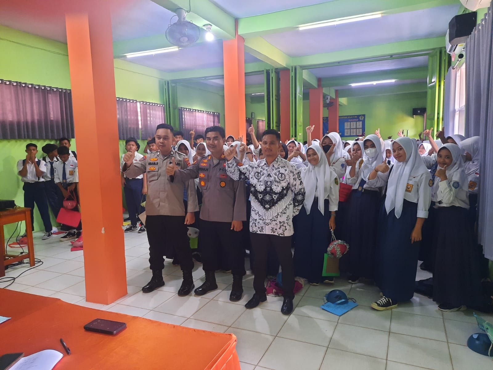 Dini Hipdiani : MPLS Peserta Didik Baru SMK PGRI Rangkasbitung Libatkan Polsek Berikan Materi I Teras Media