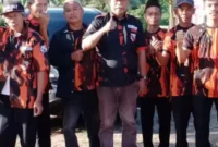 Keterangan poto : Ketua dan Anggota Ormas Pemuda Pancasila Kecamatan Cileles
