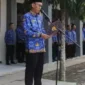Keterangan poto : Kepsek SMKN 2 Rangkasbitung, saat Pimpin Upacara dan Membuka Acara MPLS Bagi Peserta Didik Baru pada 17/7/2023