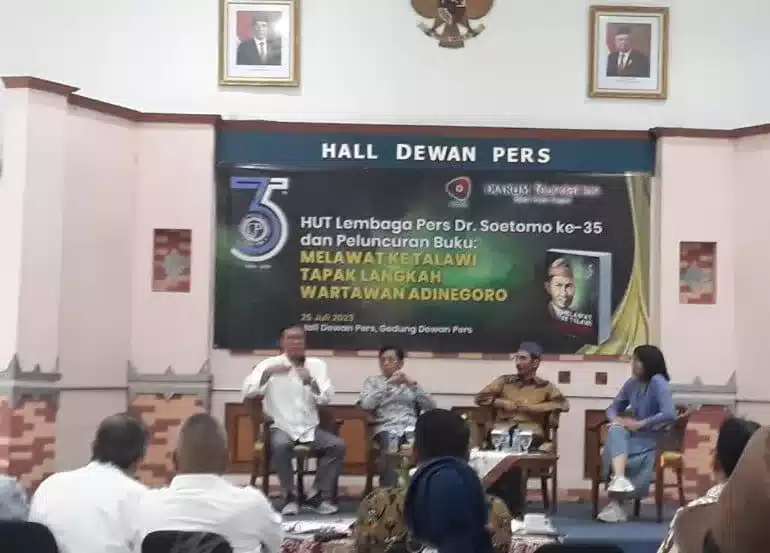 Di HUT Ke-35, LPDS Terbitkan Buku Kisah Perjalanan Adinegoro I Teras Media