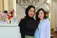 Keterangan foto : Camellia Panduwinata atau yang lebih populer dengan nama Camel Petir memberikan waktu dan budget khusus untuk melakukan perawatan wajah demi menunjang penampilannya, Kamis (4/8/2023)