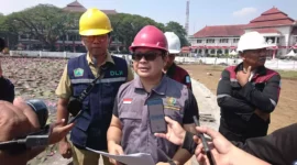 Keterangan foto : Pemantauan proyek alun alun tugu oleh Kejaksaan Negeri Kota Malang, Selasa (8/8/2023)